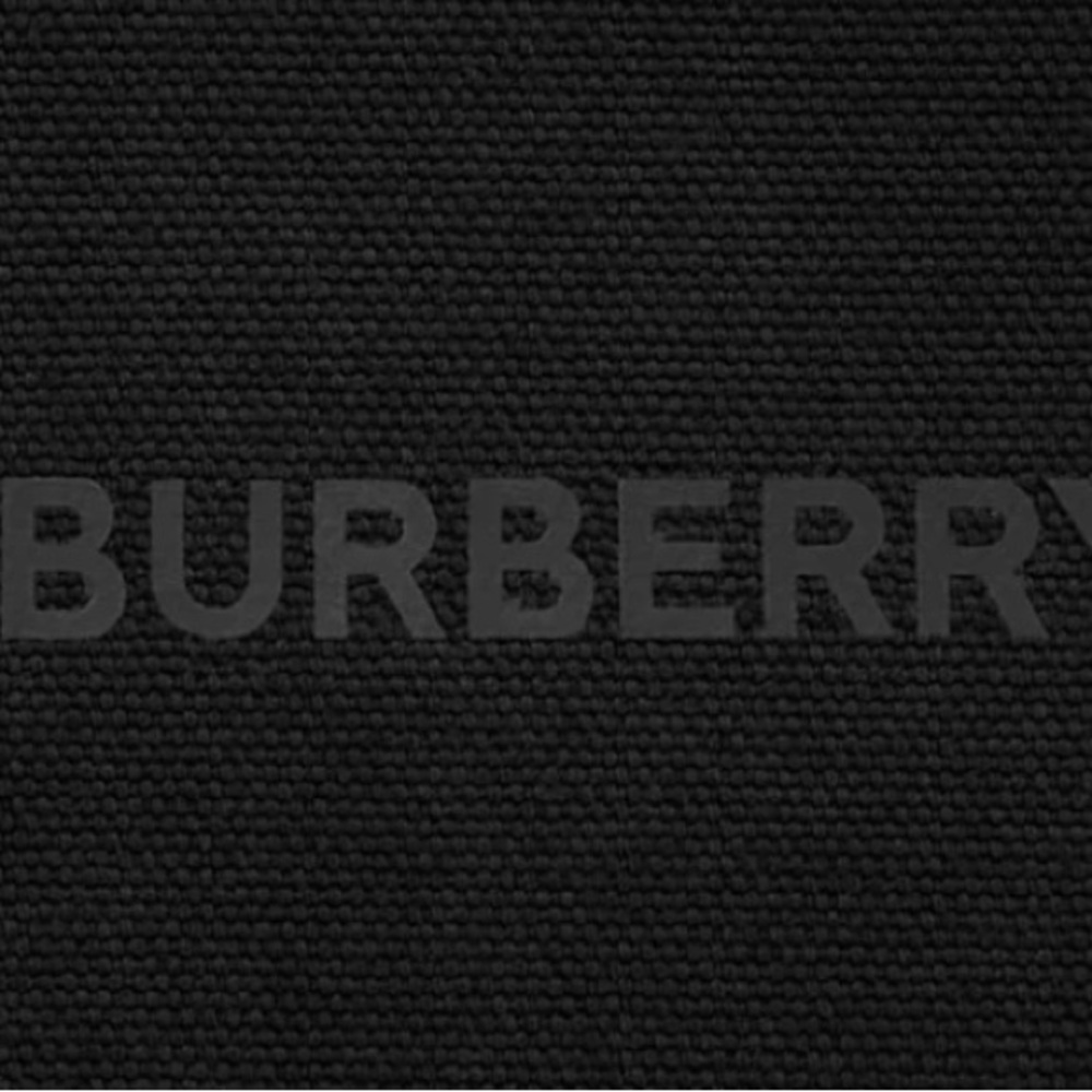 Burberry Black Textured Passport Cover (Sealed) GWP NWT - Picture 5 of 10